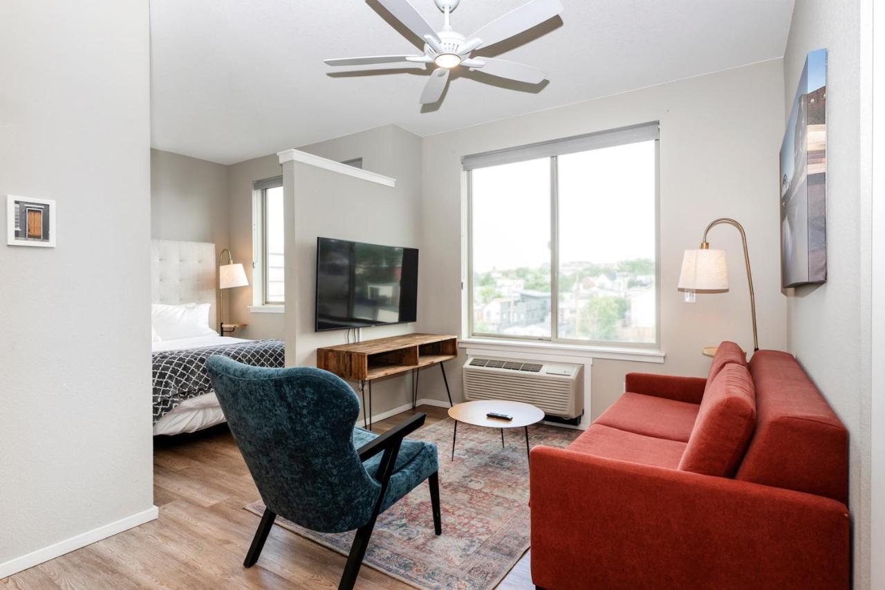 Kasa Comma Lohi Denver Bagian luar foto